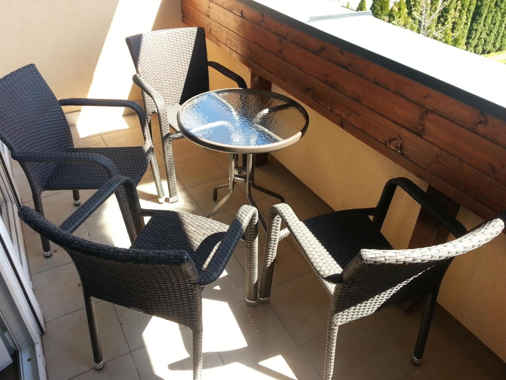 Adam Apartmanhaz Шіофок Екстер'єр фото