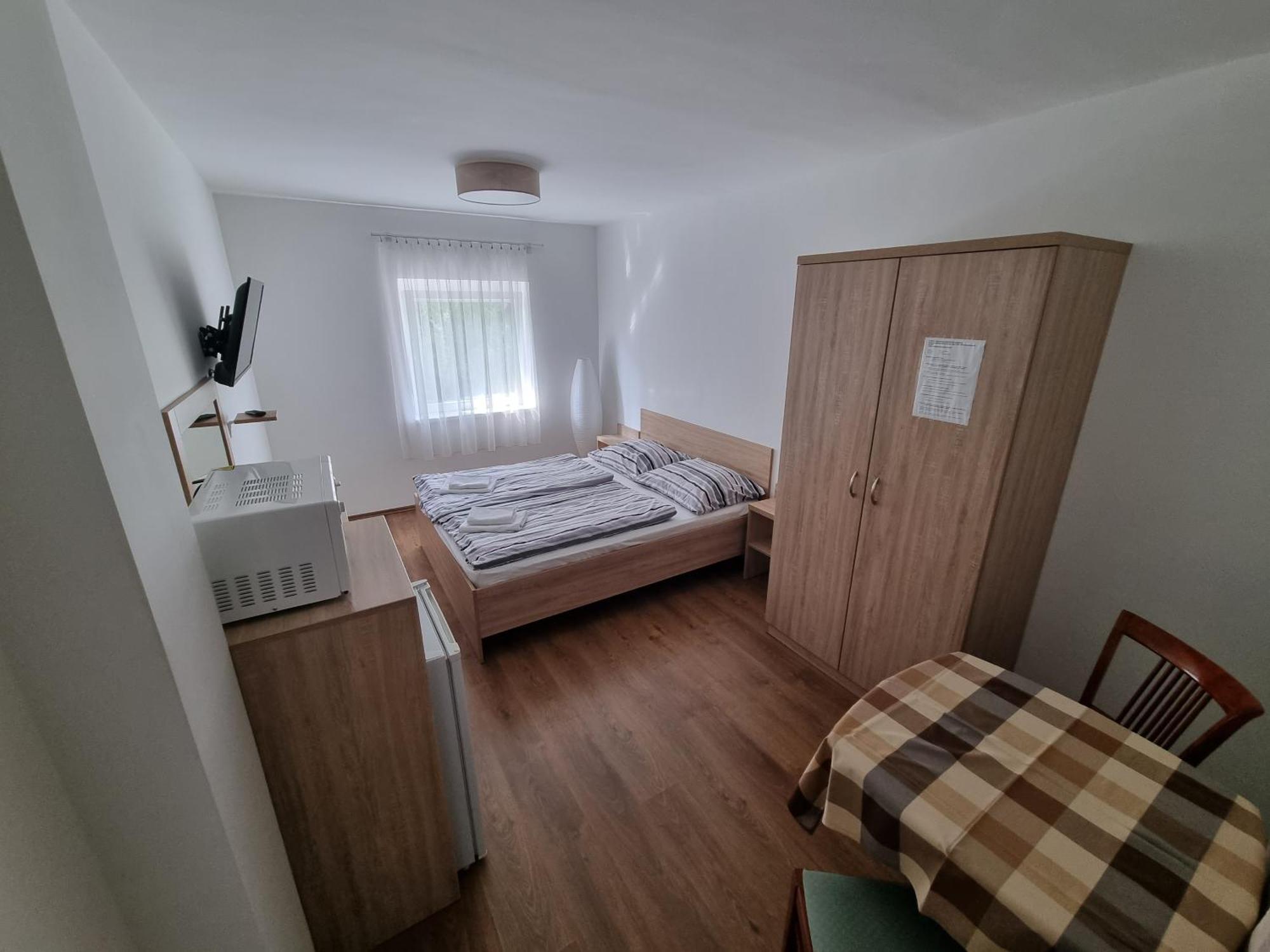 Adam Apartmanhaz Шіофок Номер фото